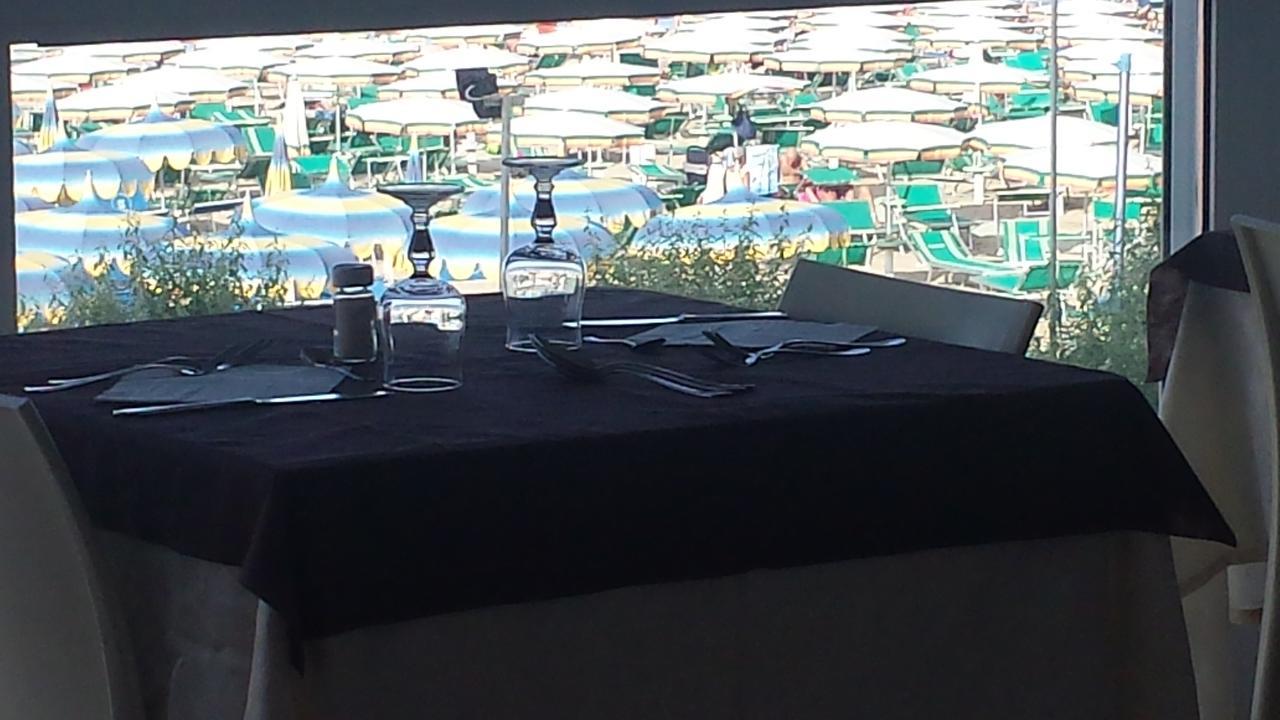 Hotel Tibidabo Bellaria-Igea Marina Esterno foto
