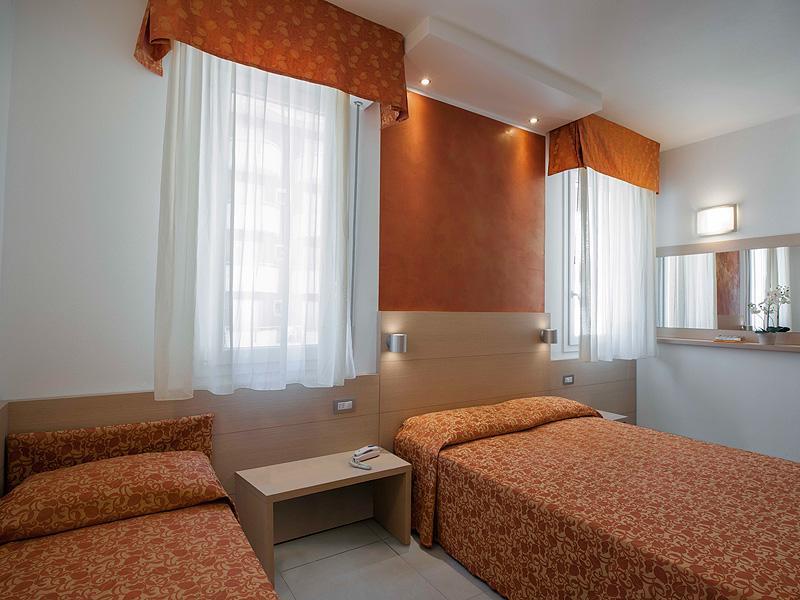Hotel Tibidabo Bellaria-Igea Marina Esterno foto